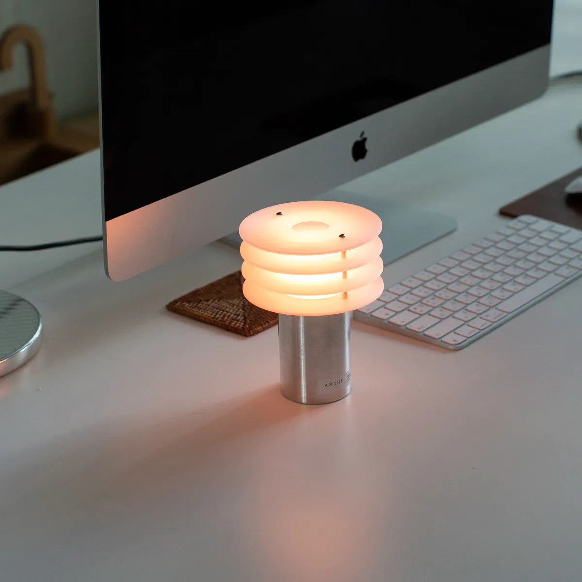 ARCHE FURNITURE - Muta Shade Portable Lamp