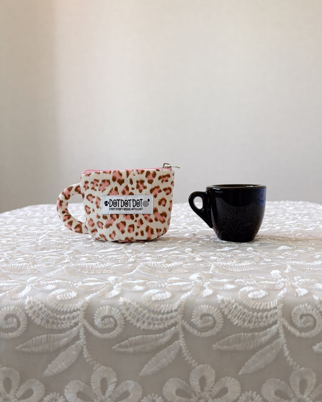 DOT DOT DOT - Muglet Pouch (Espresso Size)