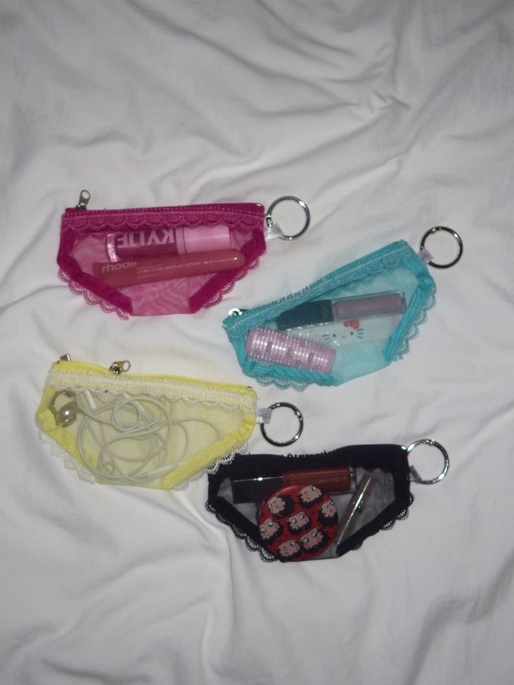 韓國4月30日發貨 | KUL - Cheeky Pouch (4 COLORS)