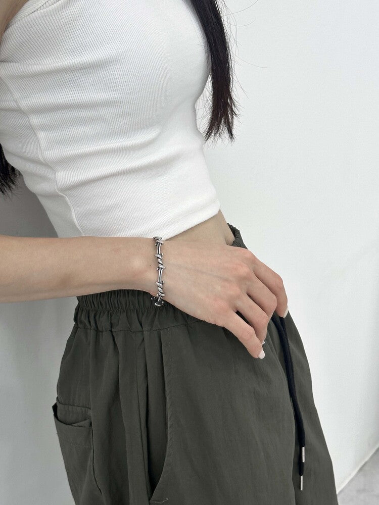 OFUSE - Thorn Bangle Bracelet