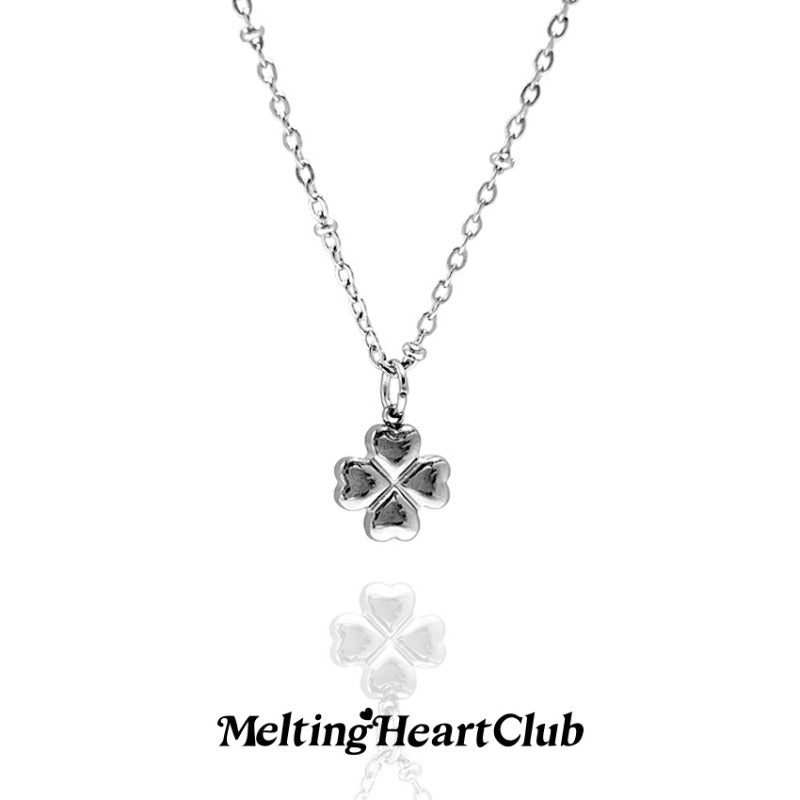 Melting Heart Club - Clover Necklace