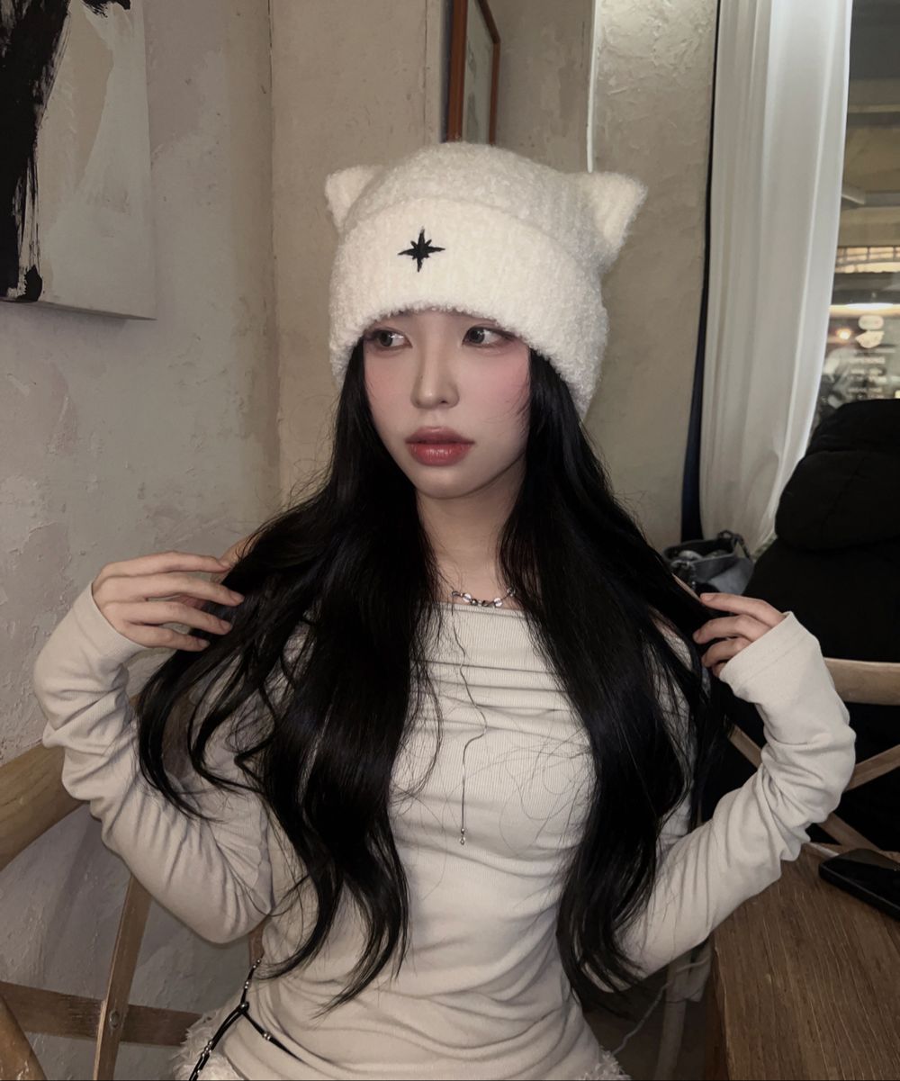 NOMBRE - EMBROIDERED CAT BEANIE (3 Colors)