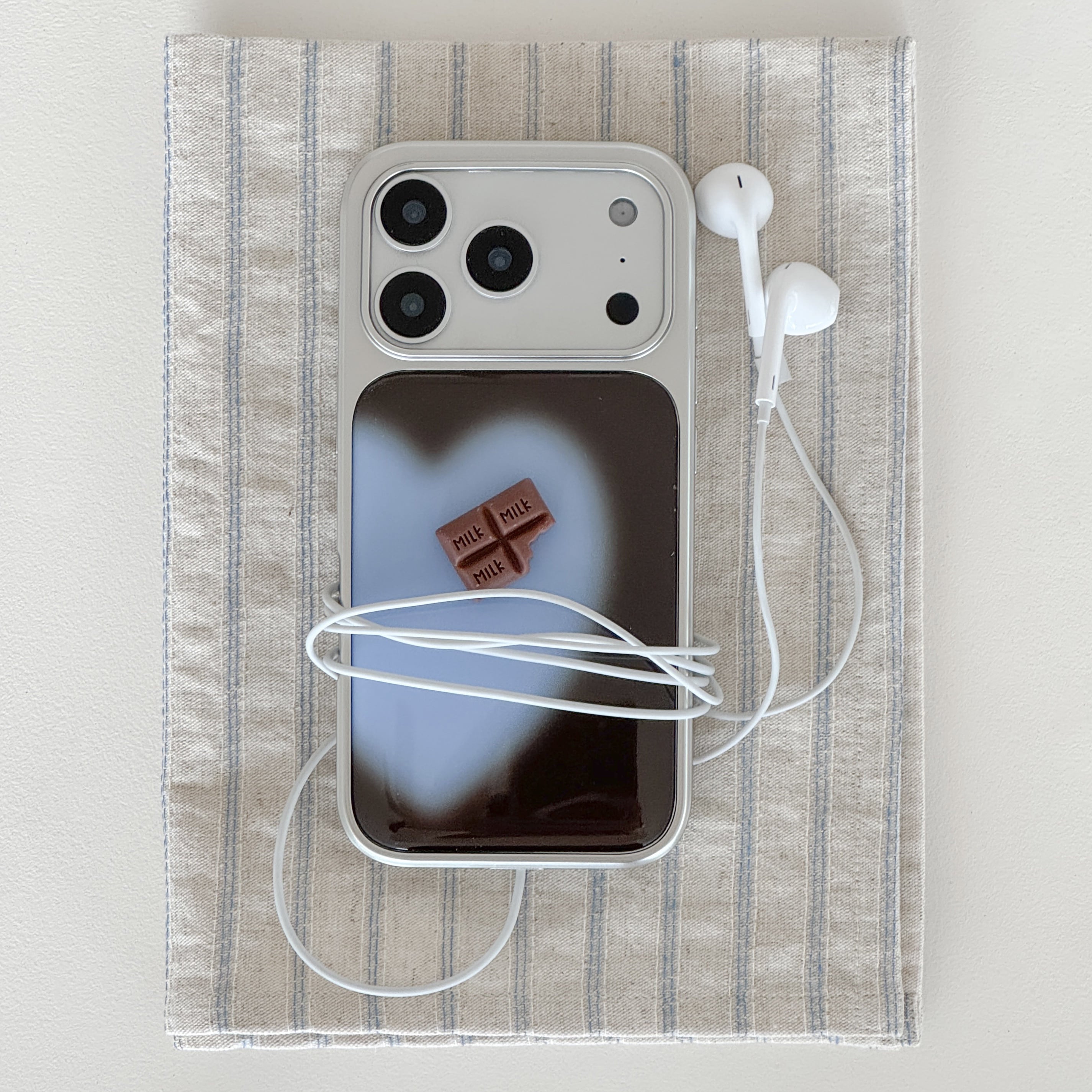 ABOE - MOCHA BLUE BIG HEART Silver Epoxy Phone Case