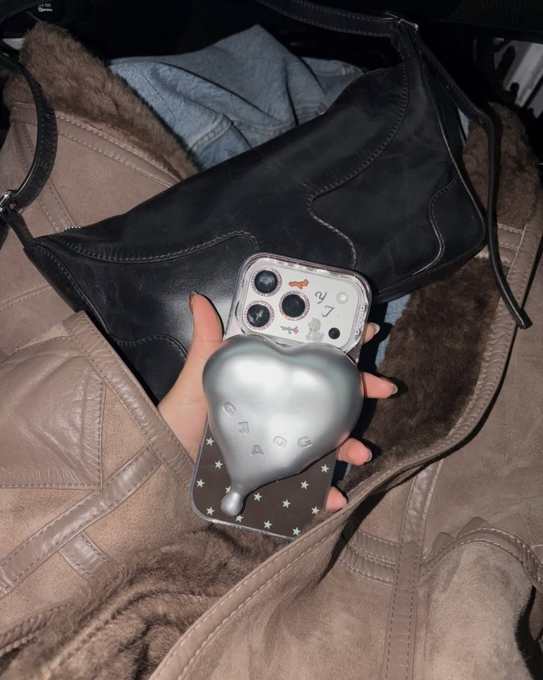 GRAGG - MAGSAFE FLOW HEART BATTERY (3 COLORS)