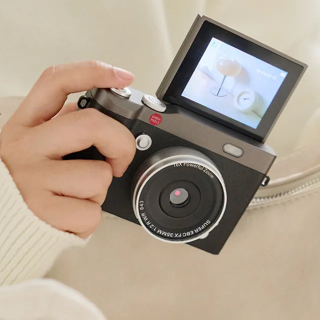 Huug - Flip Digital Camera 復古翻蓋數碼相機 (附送 SD卡及讀卡器)