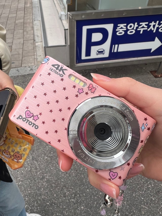 [金裕貞同款] POTOTO - Y2K Star Edition Vintage Digital Camera 星星限定版 復古相機