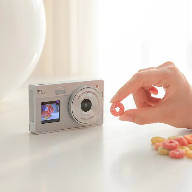 Luodin - Selfie Retro Dual Digital Camera 復古雙螢幕CCD相機 (附串珠掛繩 + 裝飾貼紙 + 感謝卡)