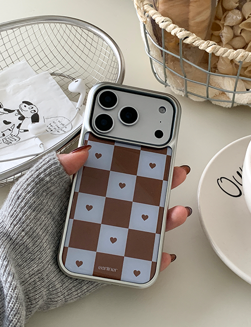 earliner -  checkboard heart brown silver bumper case