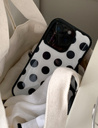 earliner - white big dot bumper case