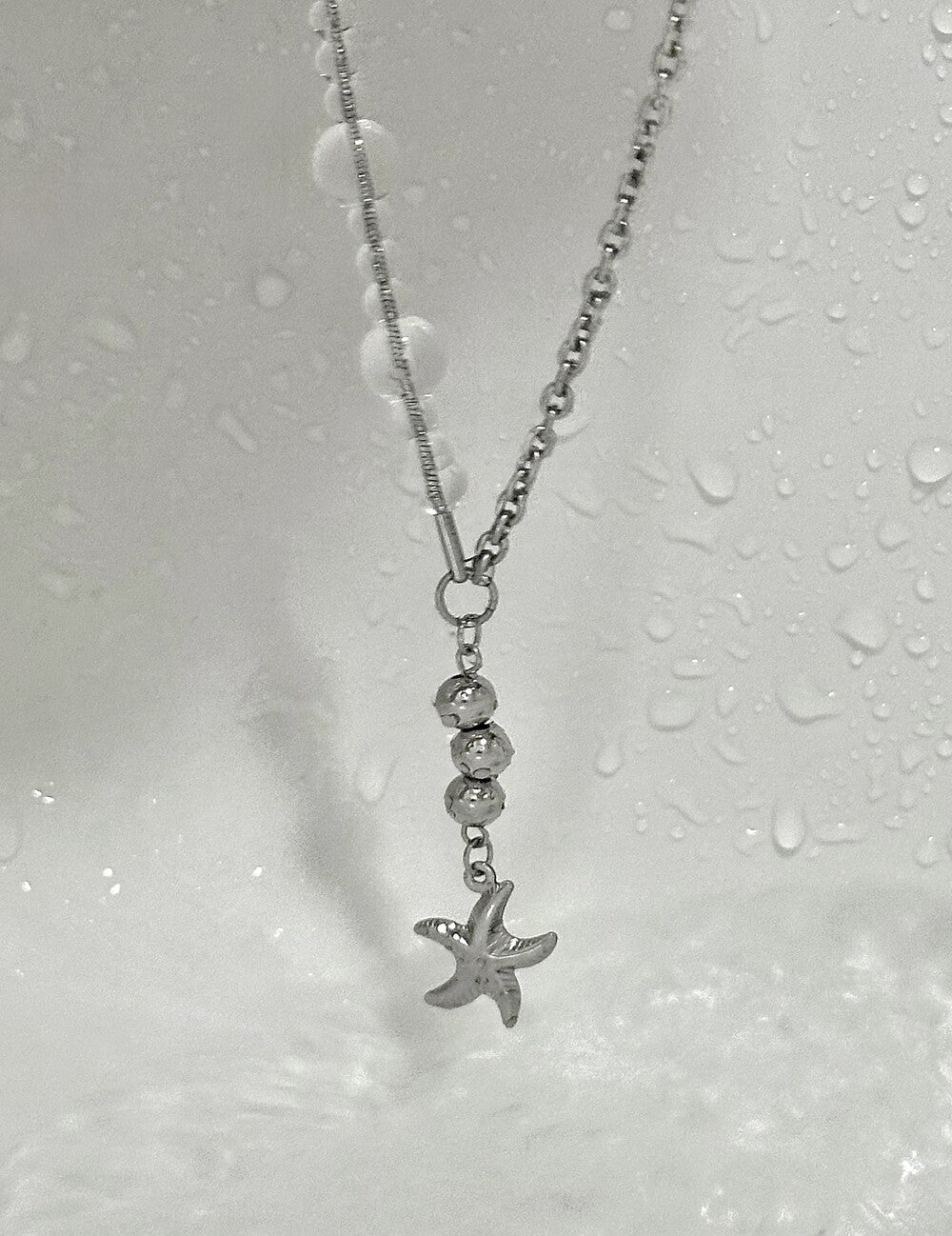 OFUSE - Starfish Ball Necklace