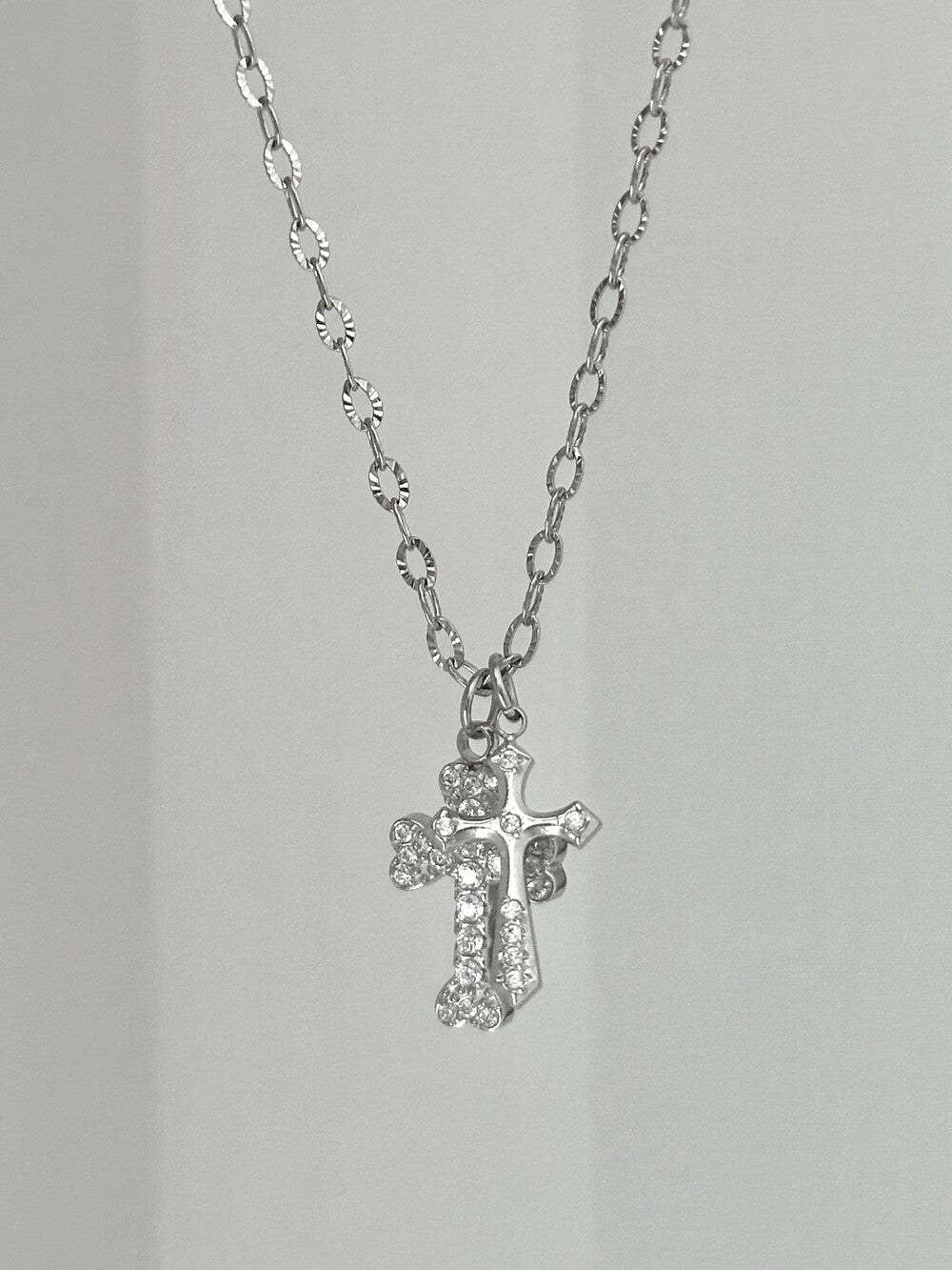 OFUSE -  Cubic Cross Necklace